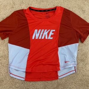 Nike Crop Top